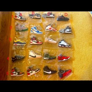 Jordan/Off-White/Yeezy Keychains